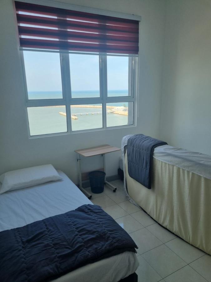 Seaside Haven Homestay Seaview Unit With Pool Opposite Ktcc & Mayang Mall - Pangsapuri Ladang Tanjung Κουάλα Τερενγκάνου Εξωτερικό φωτογραφία