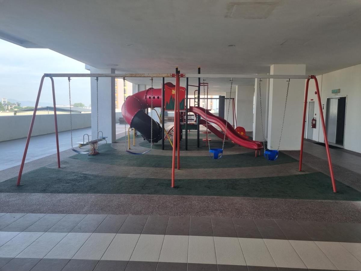 Seaside Haven Homestay Seaview Unit With Pool Opposite Ktcc & Mayang Mall - Pangsapuri Ladang Tanjung Κουάλα Τερενγκάνου Εξωτερικό φωτογραφία