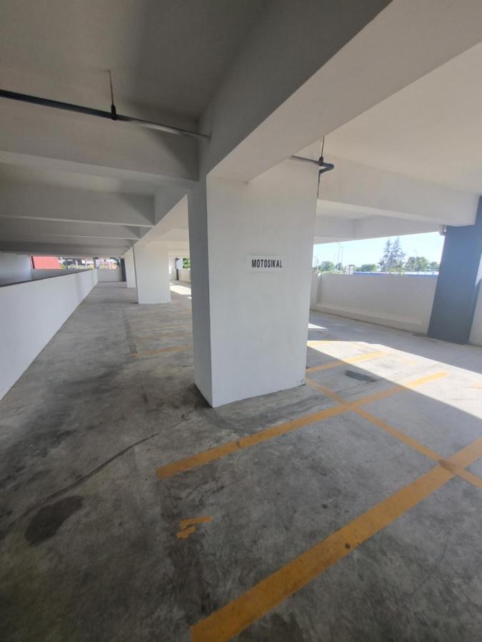 Seaside Haven Homestay Seaview Unit With Pool Opposite Ktcc & Mayang Mall - Pangsapuri Ladang Tanjung Κουάλα Τερενγκάνου Εξωτερικό φωτογραφία